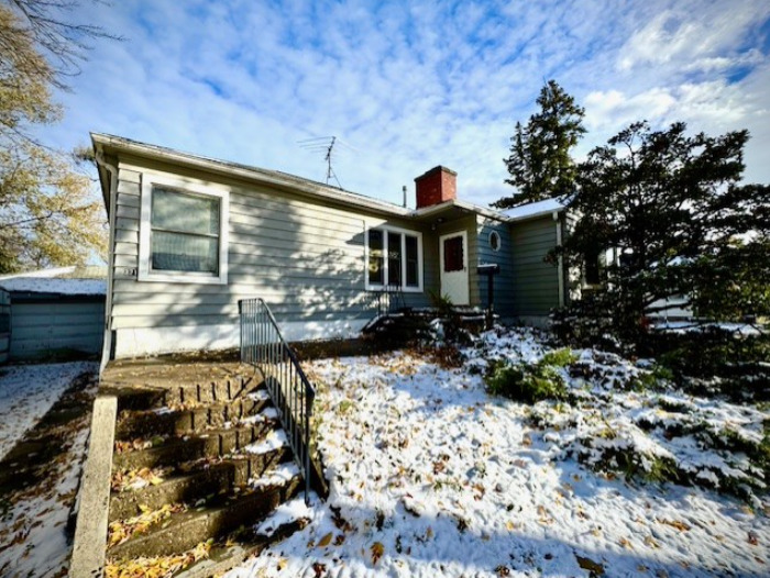 321 Woodbridge Road Des Plaines, IL 60016 - Photo 1 of 4 Gallery Image 1
