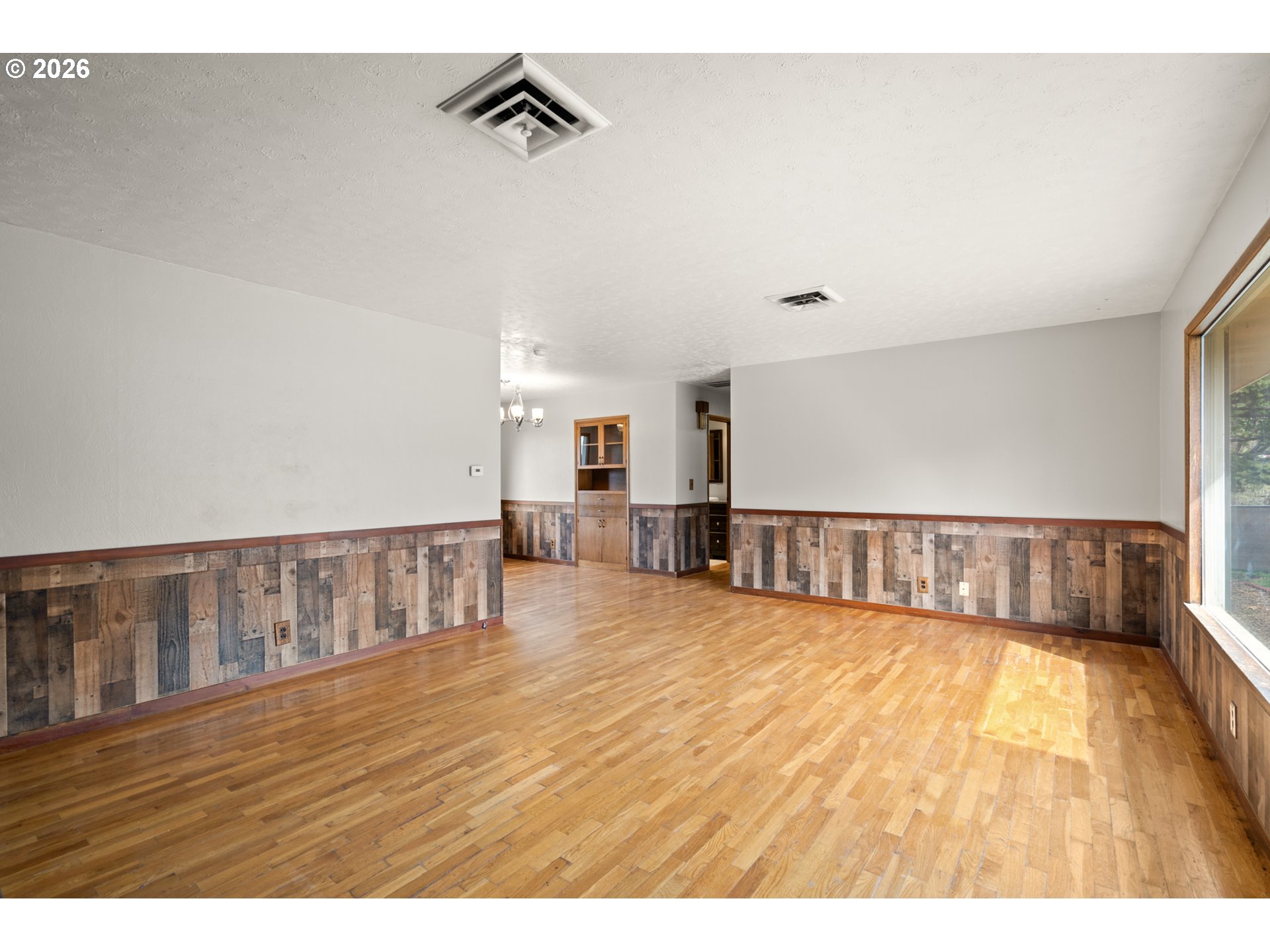 801 Southwest 37th Street Pendleton, OR 97801 - Photo 11 of 28