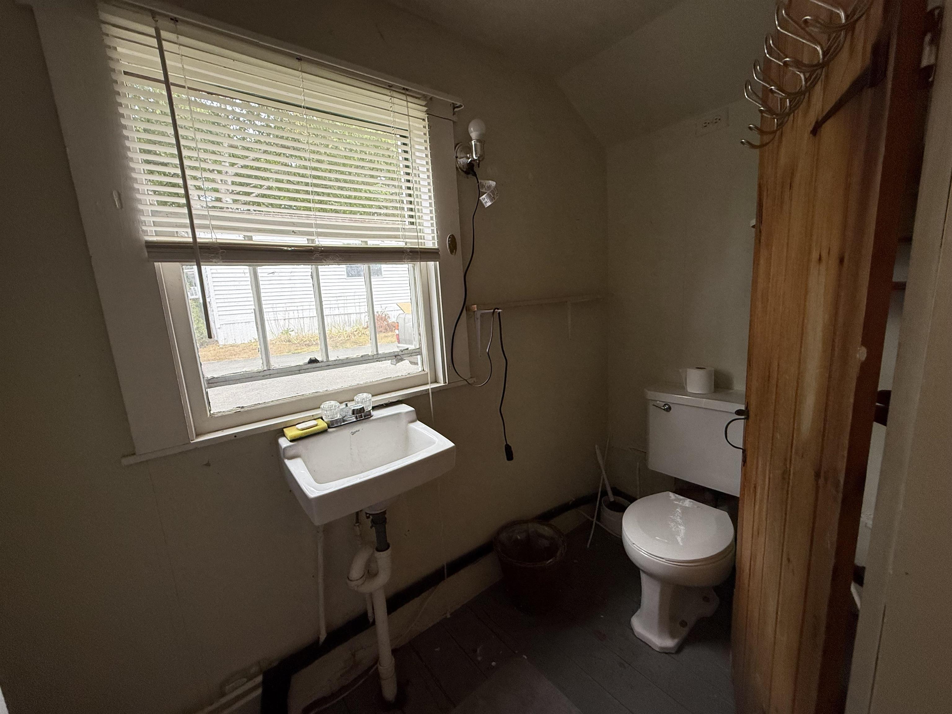 24 Dock Road, Unit 22 Gilford, NH 03249 - Photo 9 of 13