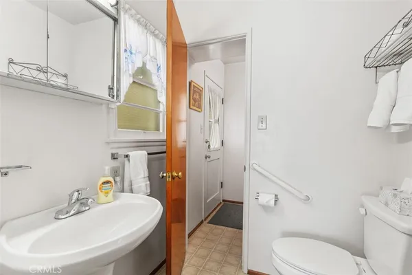 $549,900 | 954 North Magnolia Avenue, Rialto, CA 92376