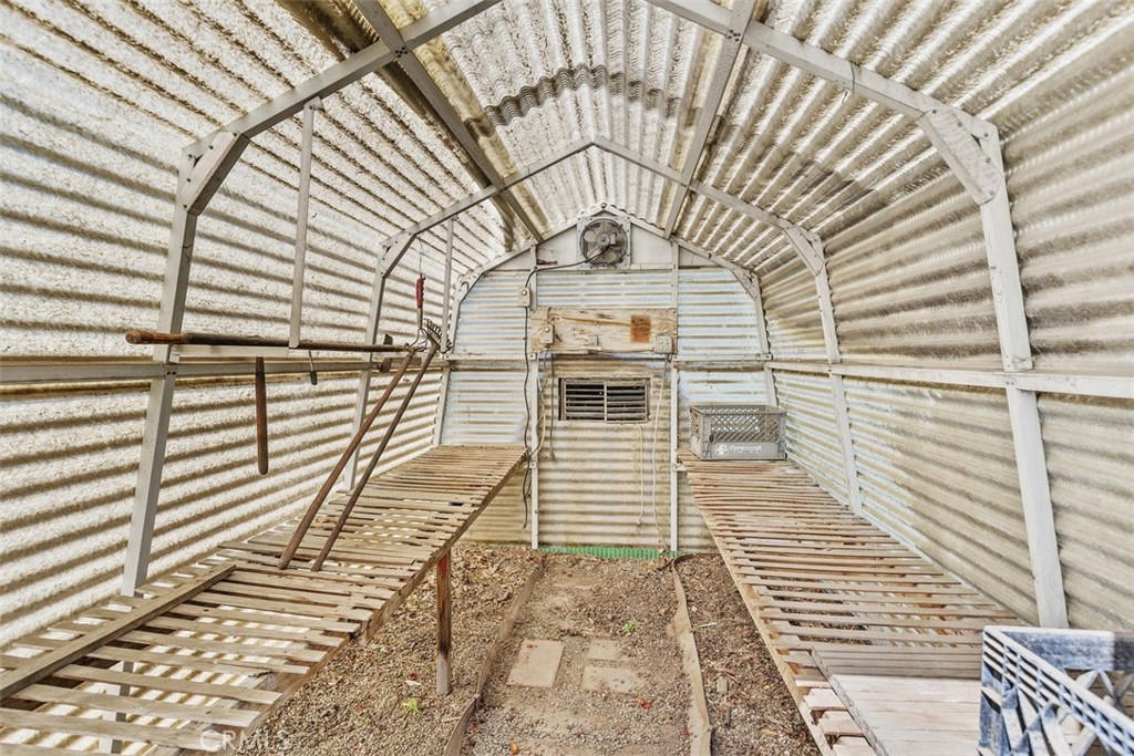 954 North Magnolia Avenue Rialto, CA 92376 - Photo 33 of 34