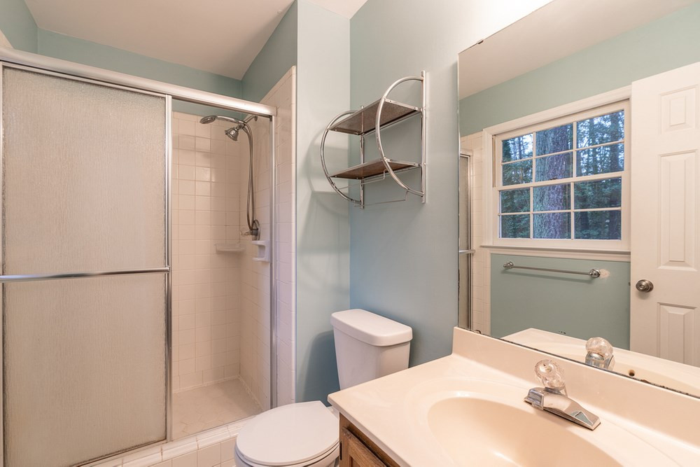 4304 Peacock Place Raleigh, NC 27616 - Photo 21 of 30 Primary Bathroom