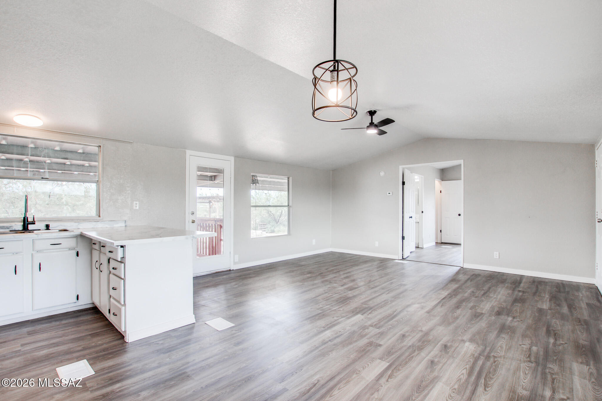 7652 West Zorro Road Tucson, AZ 85757 - Photo 8 of 35 Photo-3497