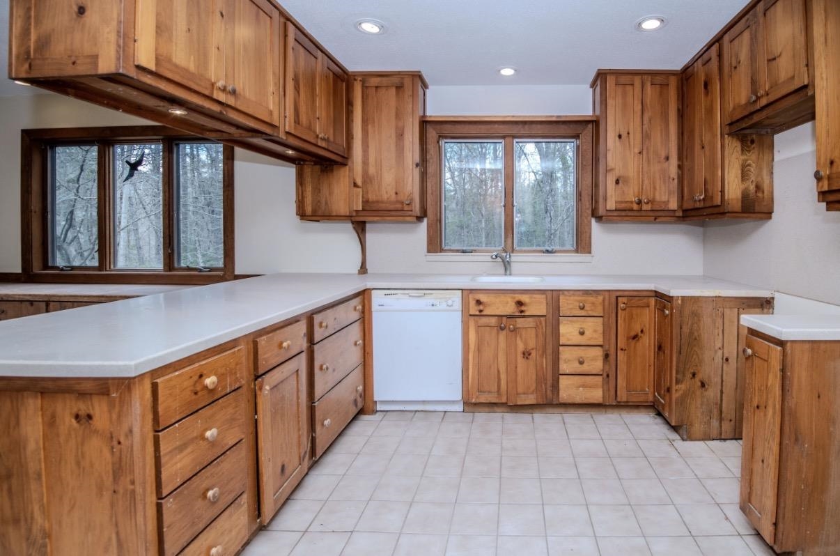 583 Hawk Spur Road Plymouth, VT 05056 - Photo 21 of 52