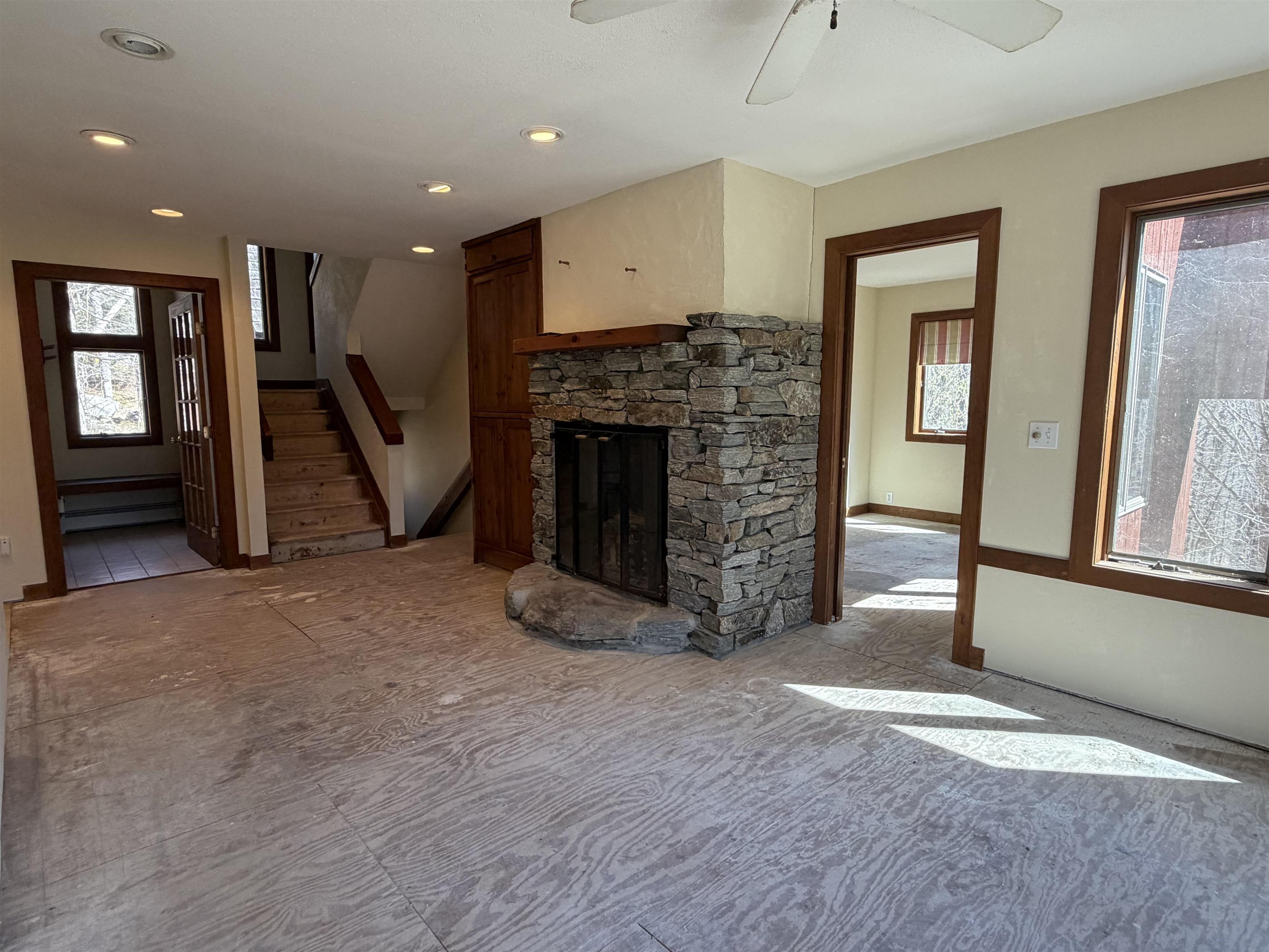 583 Hawk Spur Road Plymouth, VT 05056 - Photo 5 of 38