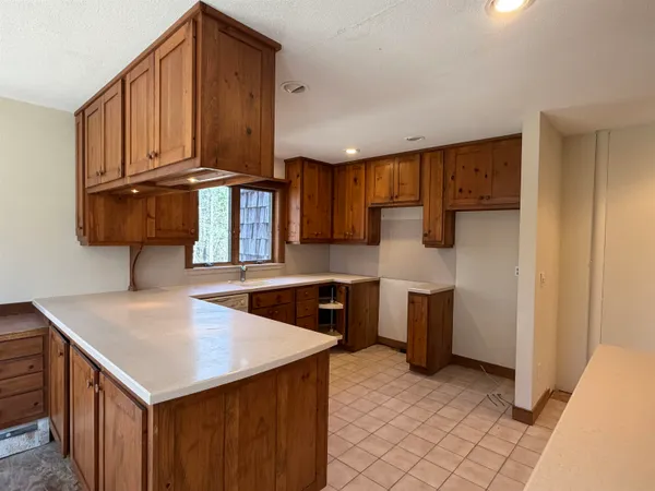 $599,000 | 583 Hawk Spur Road, Plymouth, VT 05056