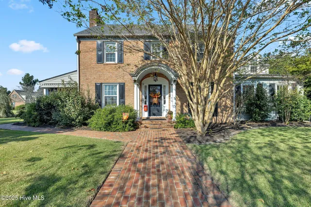 $799,000 | 406 Carmen Avenue, Jacksonville, NC 28540