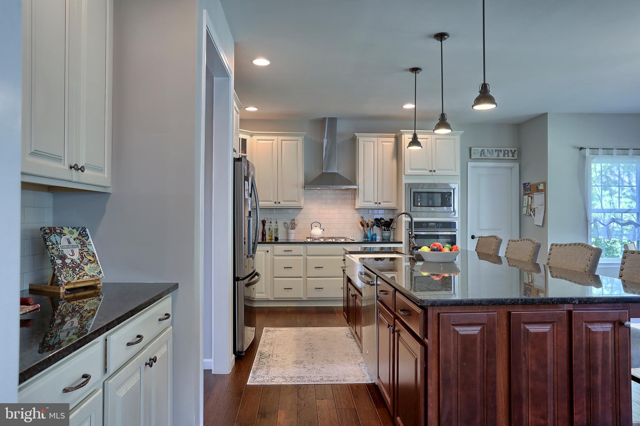 1635 Buckingham Road Harrisburg, PA 17111 - Photo 17 of 47