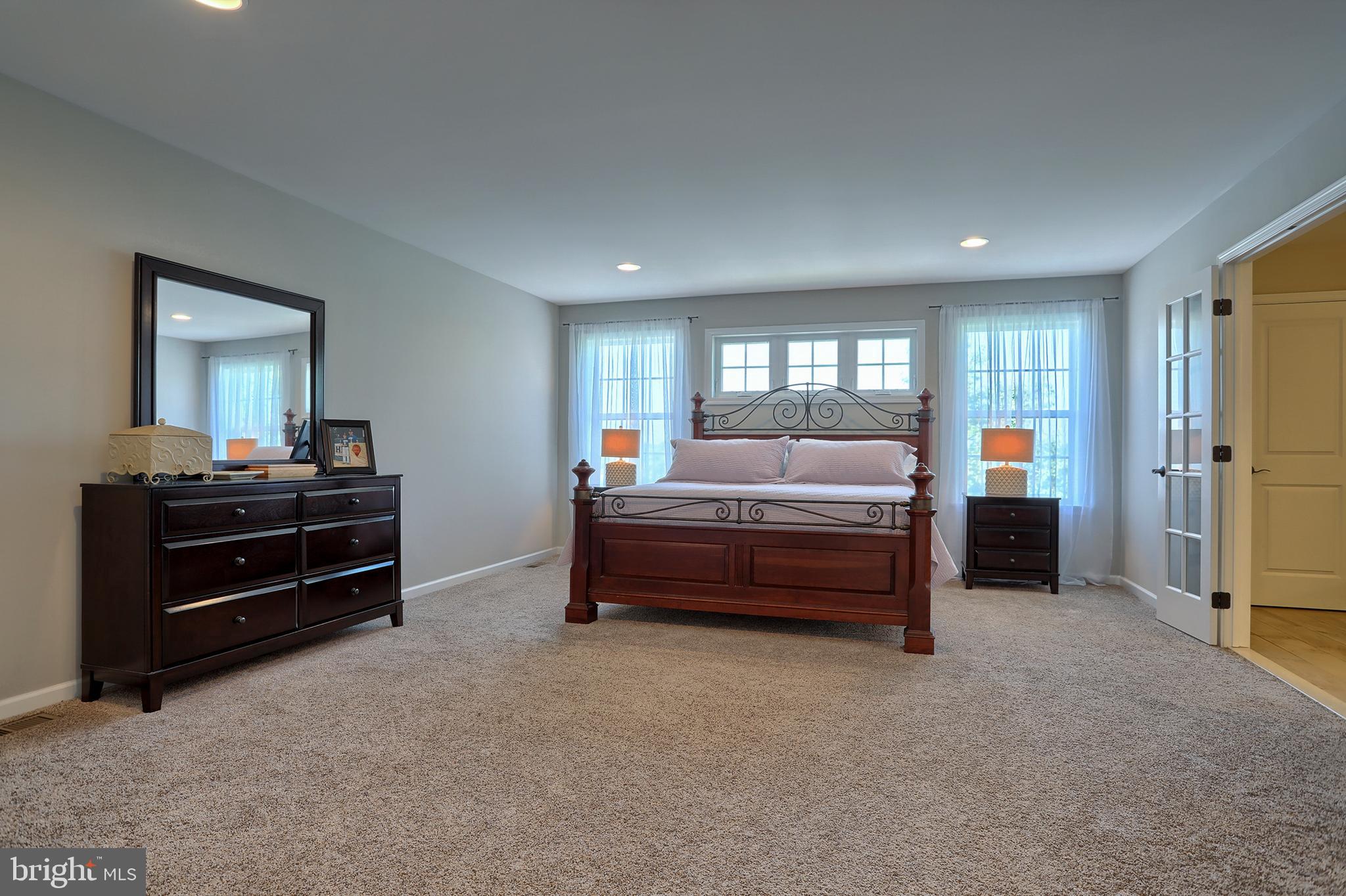 1635 Buckingham Road Harrisburg, PA 17111 - Photo 26 of 47