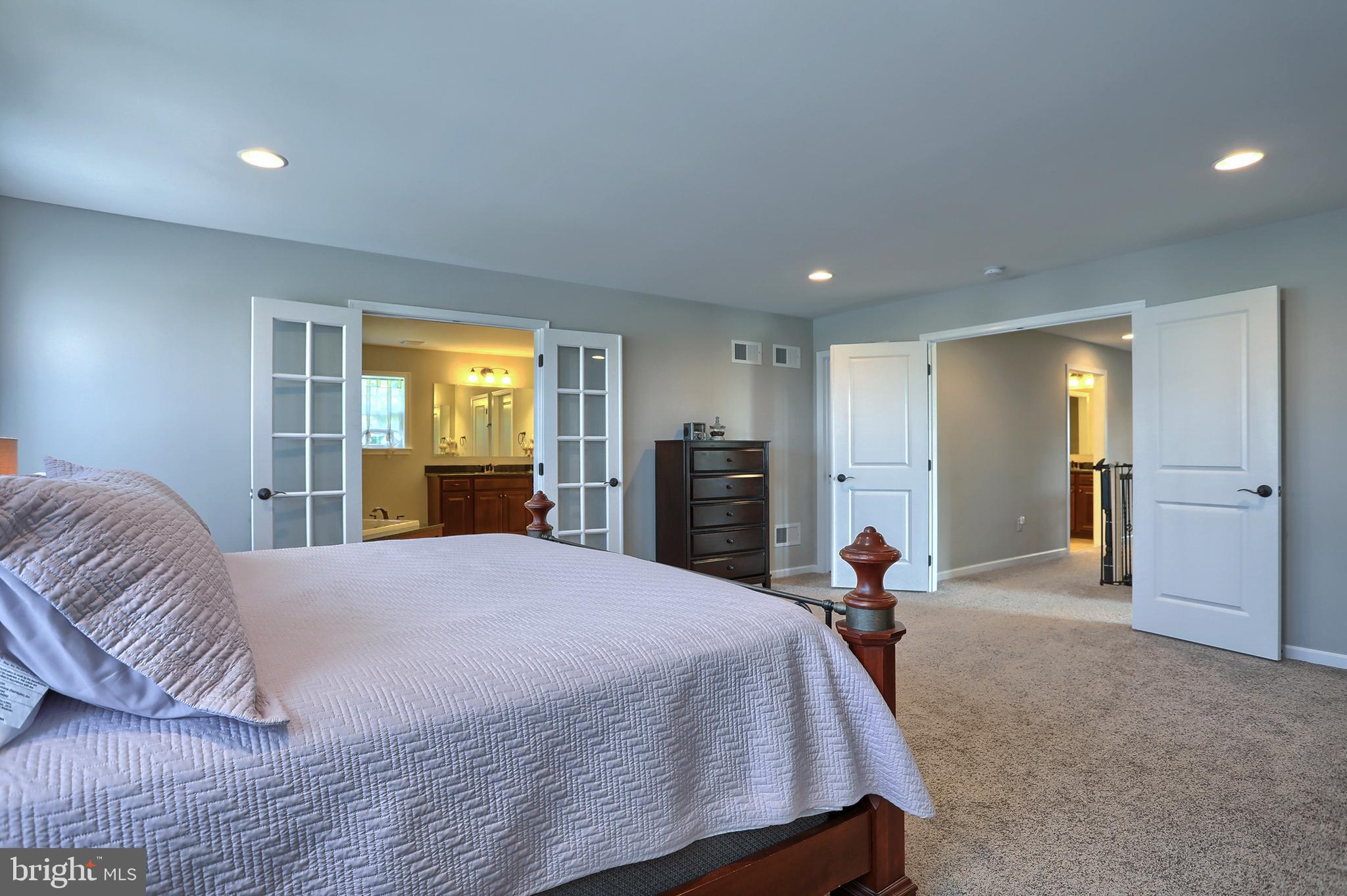 1635 Buckingham Road Harrisburg, PA 17111 - Photo 28 of 47