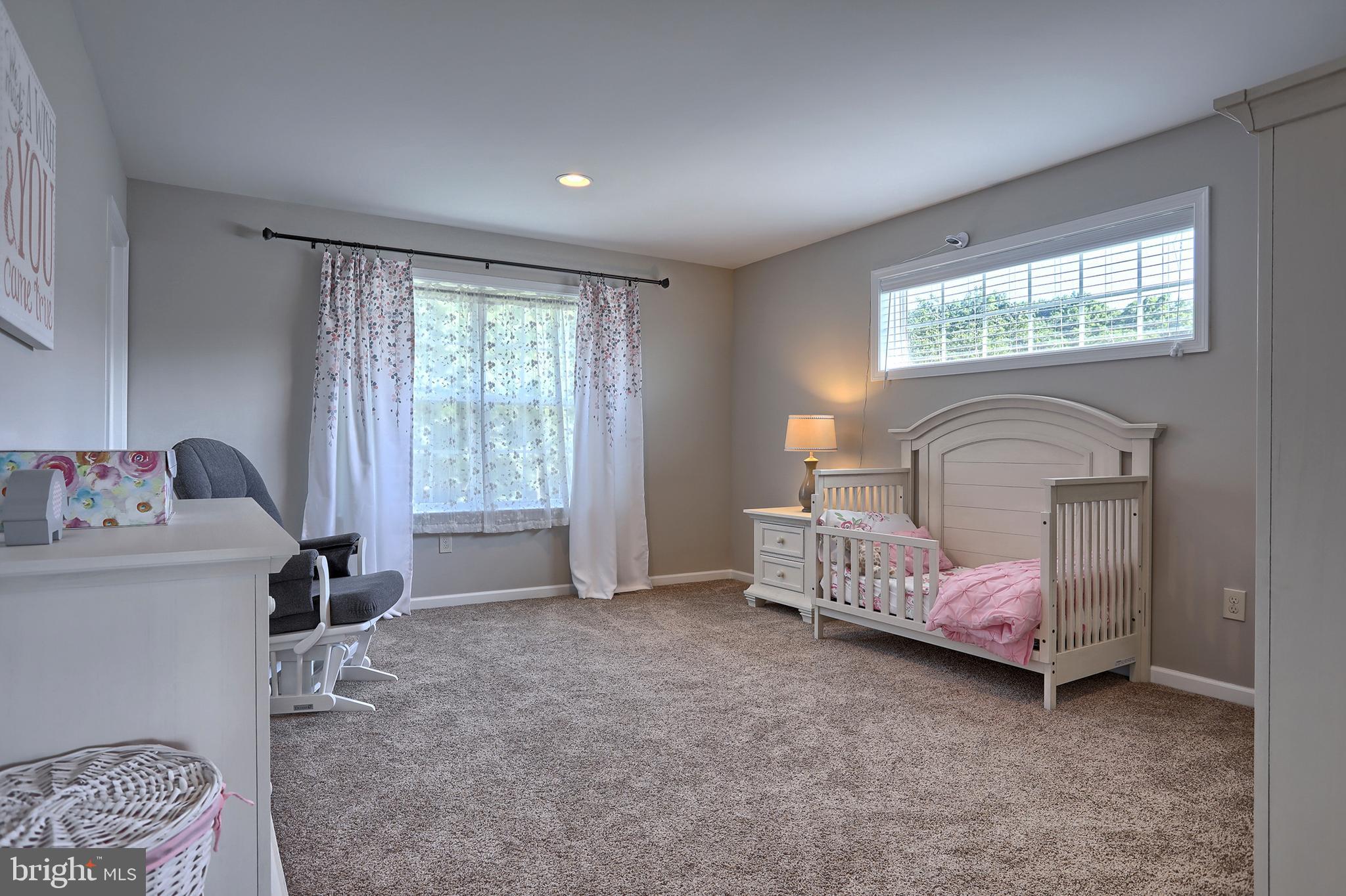 1635 Buckingham Road Harrisburg, PA 17111 - Photo 34 of 47