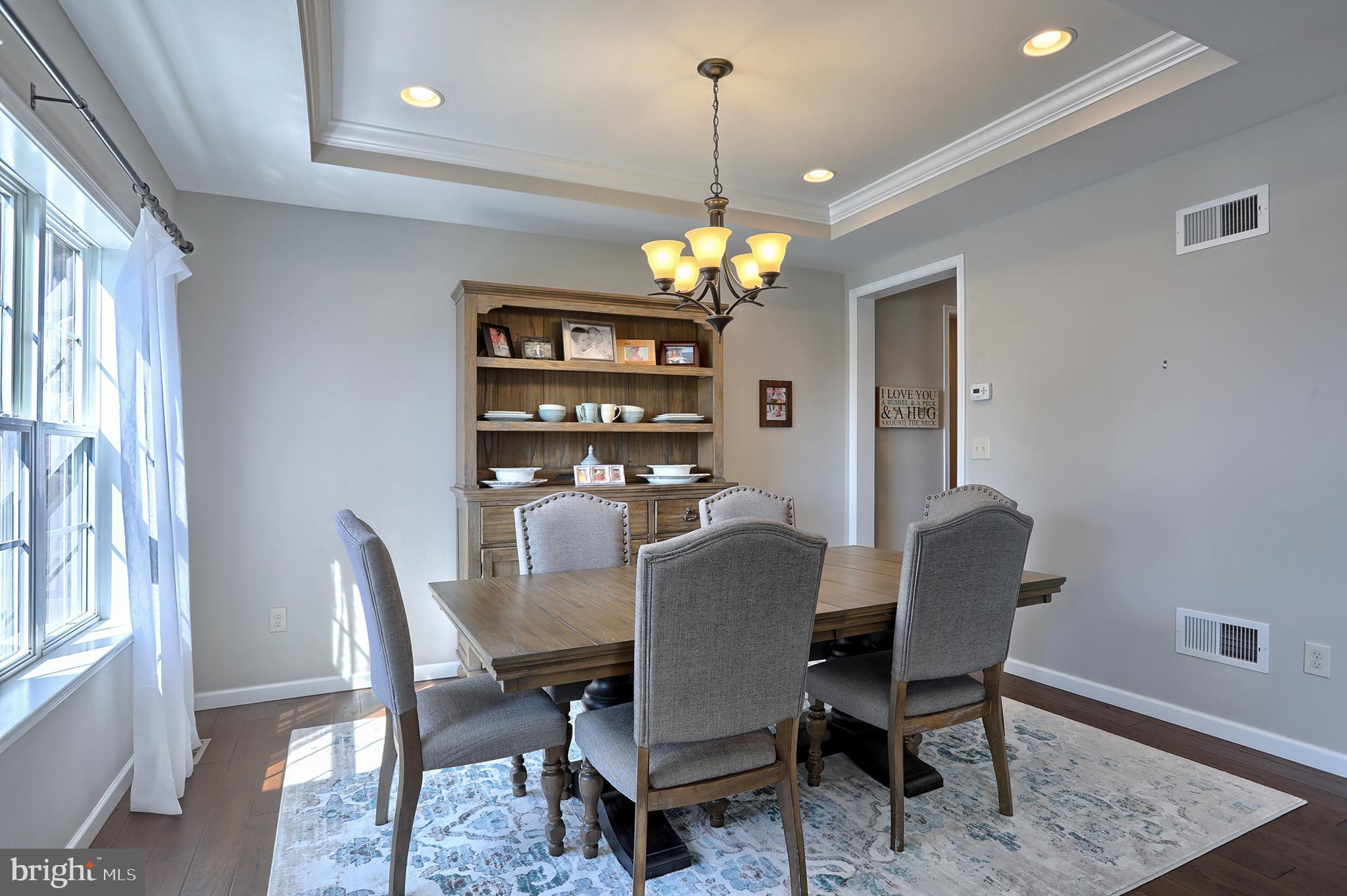 1635 Buckingham Road Harrisburg, PA 17111 - Photo 5 of 47