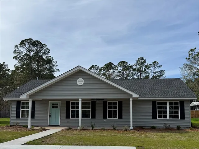 $179,500 | 92 Ervin Street, Nahunta, GA 31553