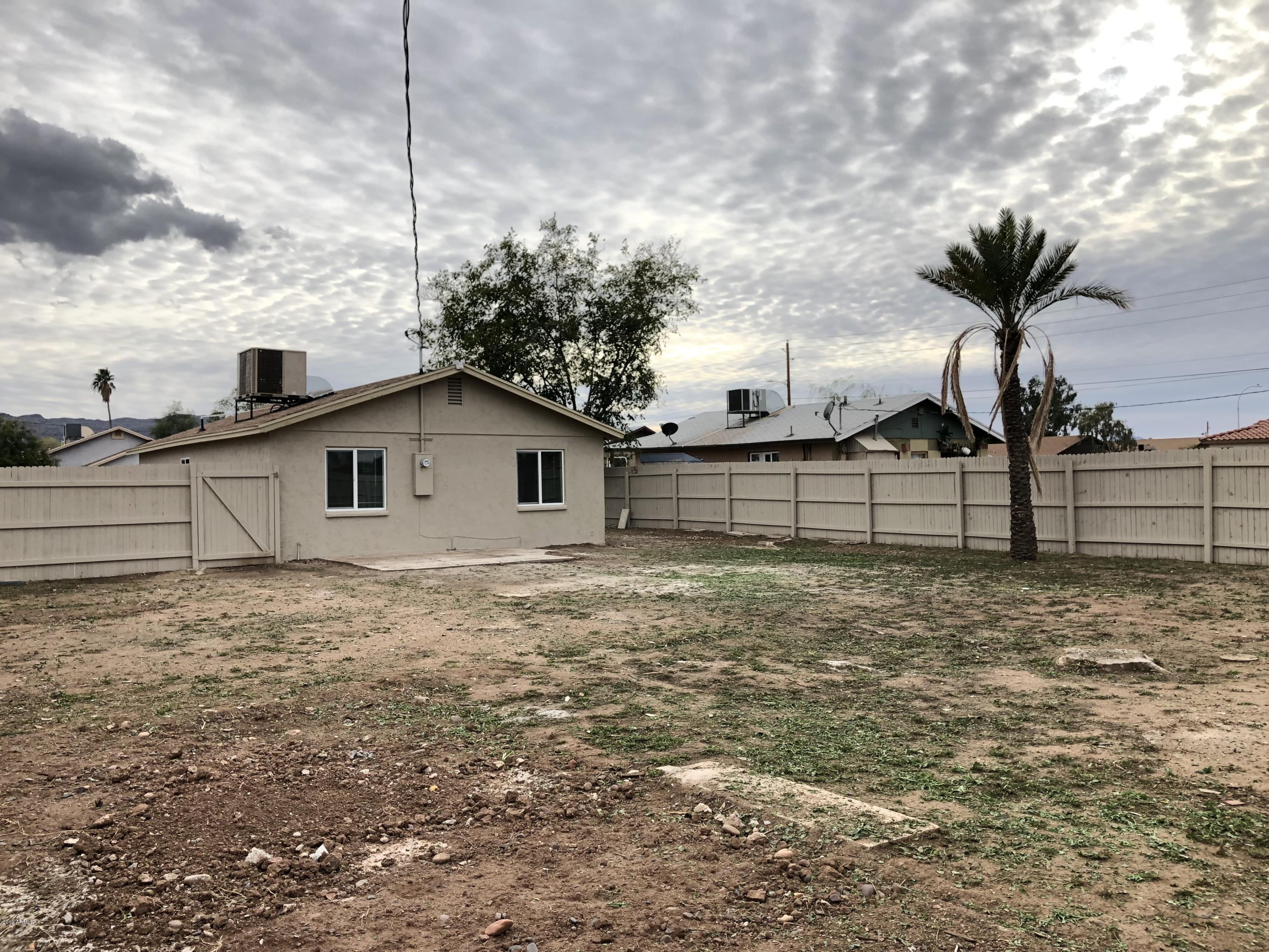 2810 East Chipman Road Phoenix, AZ 85040 - Photo 11 of 40 IMG_2225