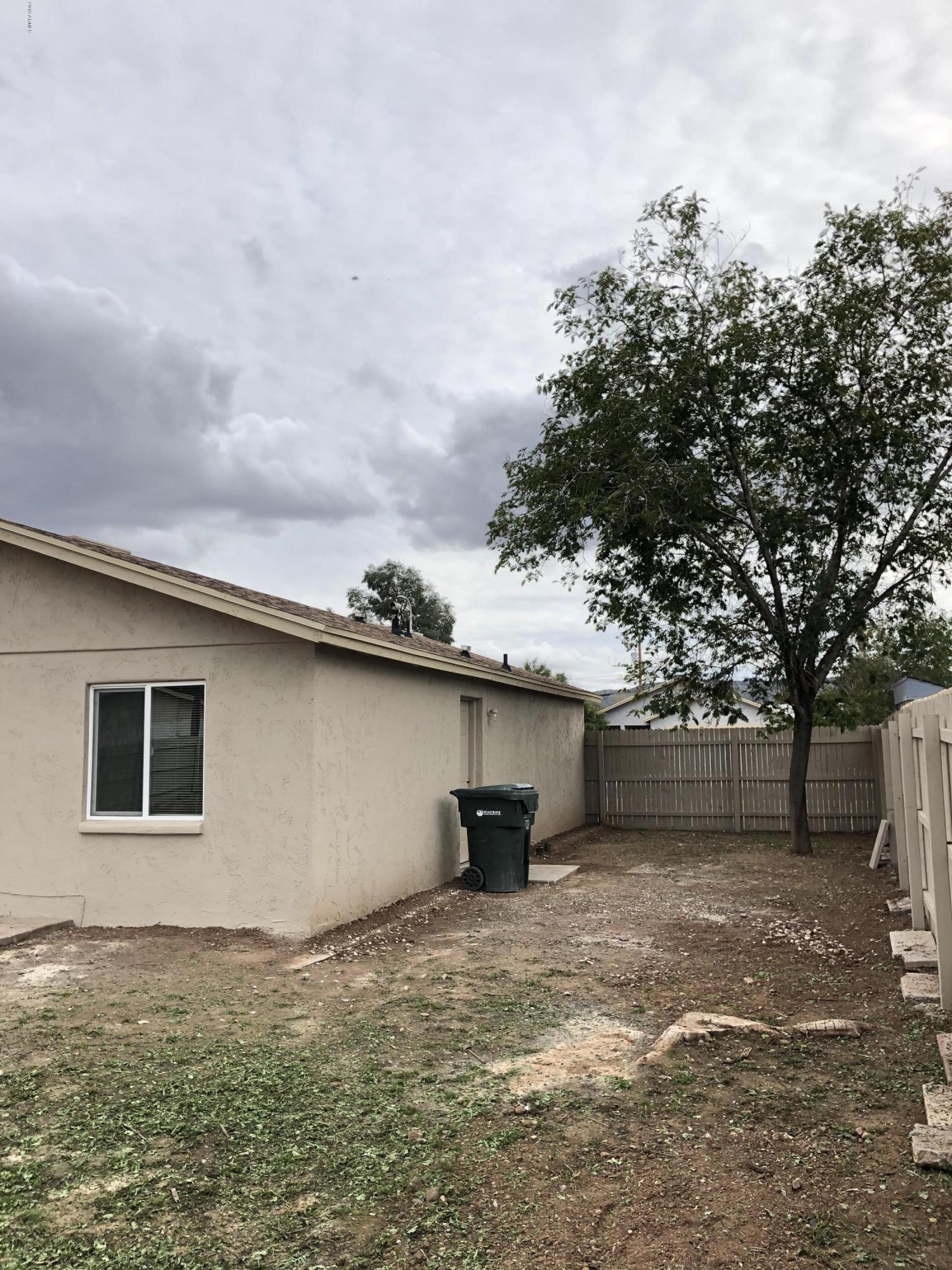 2810 East Chipman Road Phoenix, AZ 85040 - Photo 8 of 40 IMG_2210