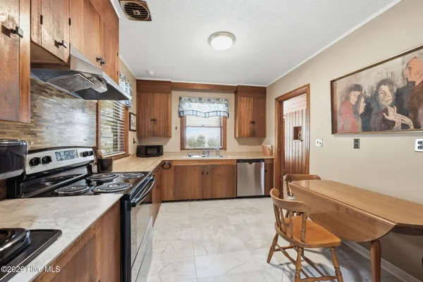 $525,000 | 535 East Morganton Road, Southern Pines, NC 28387