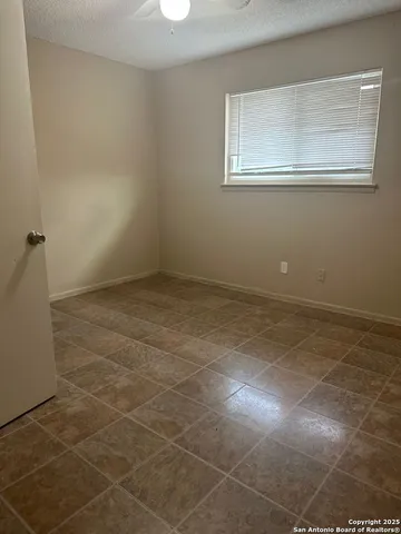 $1,375 | 2129 Pat Booker Road, Unit 11, Universal City, TX 78148