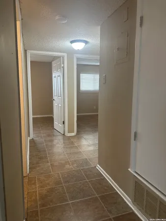 $1,450 | 2129 Pat Booker Road, Unit 11, Universal City, TX 78148