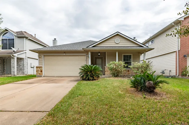$1,750 | 16143 Bantam Ridge Court, Houston, TX 77053