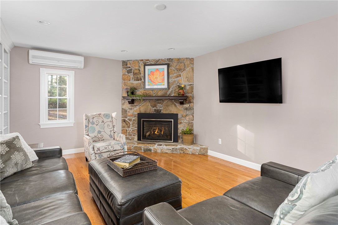 119 Locust Valley Road Exeter, RI 02822 - Photo 9 of 50