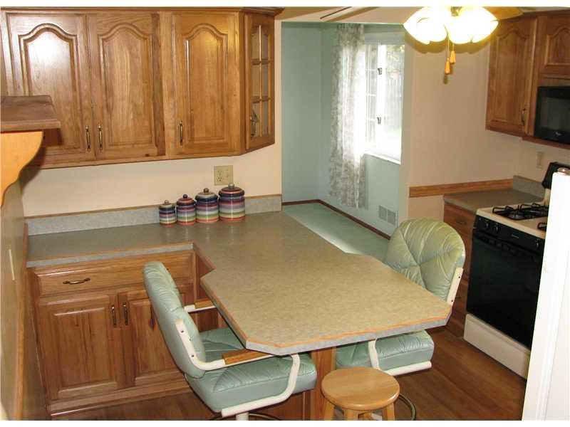 13660 Ridge Road North Huntingdon, PA 15642 - Photo 5 of 23 Kitchen.