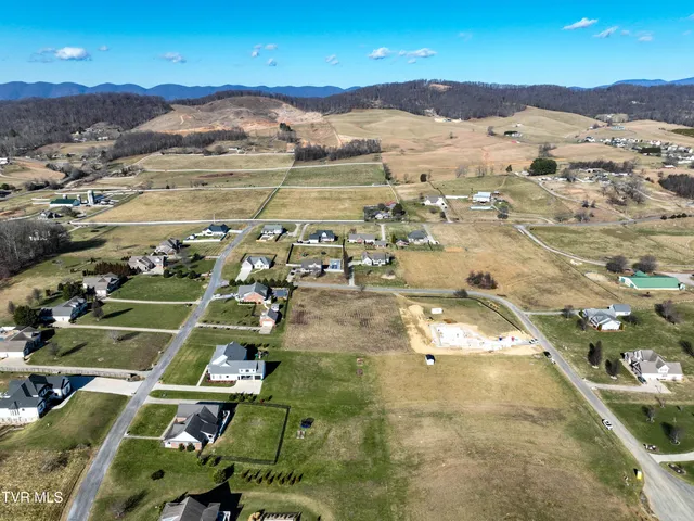 $79,900 | Tbd Snaffle Bit Lane, Unit 27, Bristol, VA 24202