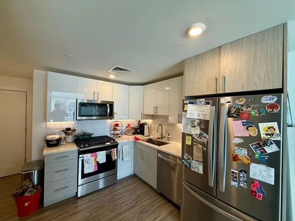 $2,775 | 386 Market Street, Unit 404, Boston, MA 02135