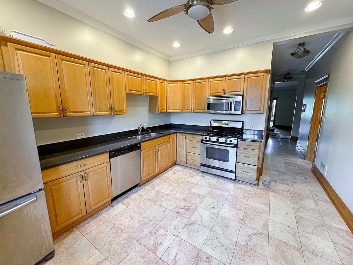 3129 West Logan Boulevard, Unit 2 Chicago, IL 60647 - Photo 8 of 13