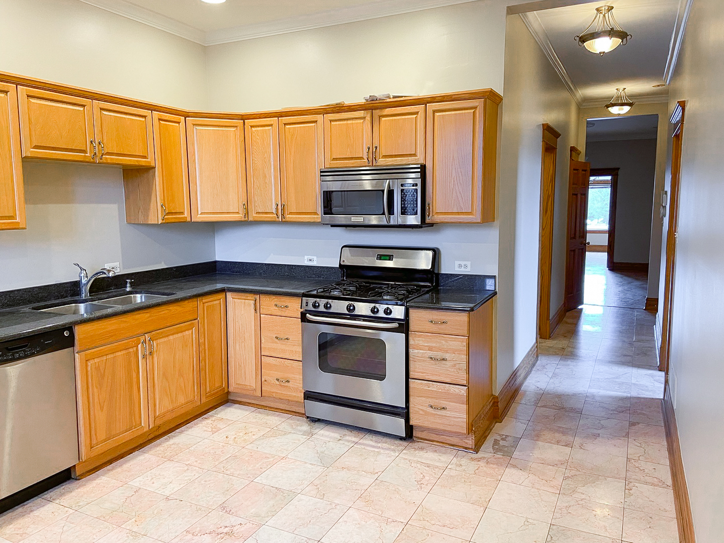 3129 West Logan Boulevard, Unit 2 Chicago, IL 60647 - Photo 9 of 13