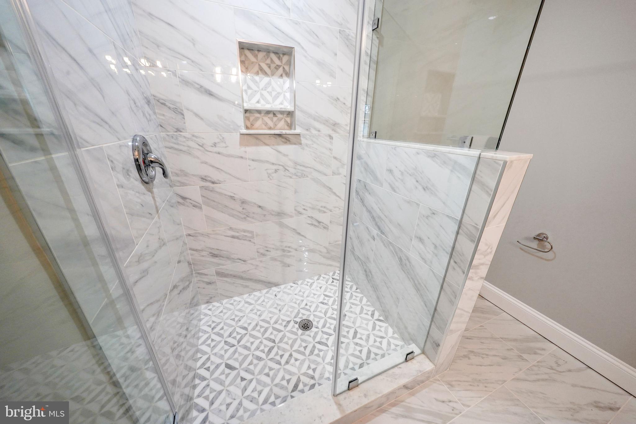 8007 Bainbridge Road Alexandria, VA 22308 - Photo 20 of 46 Carrara Marble Floor
