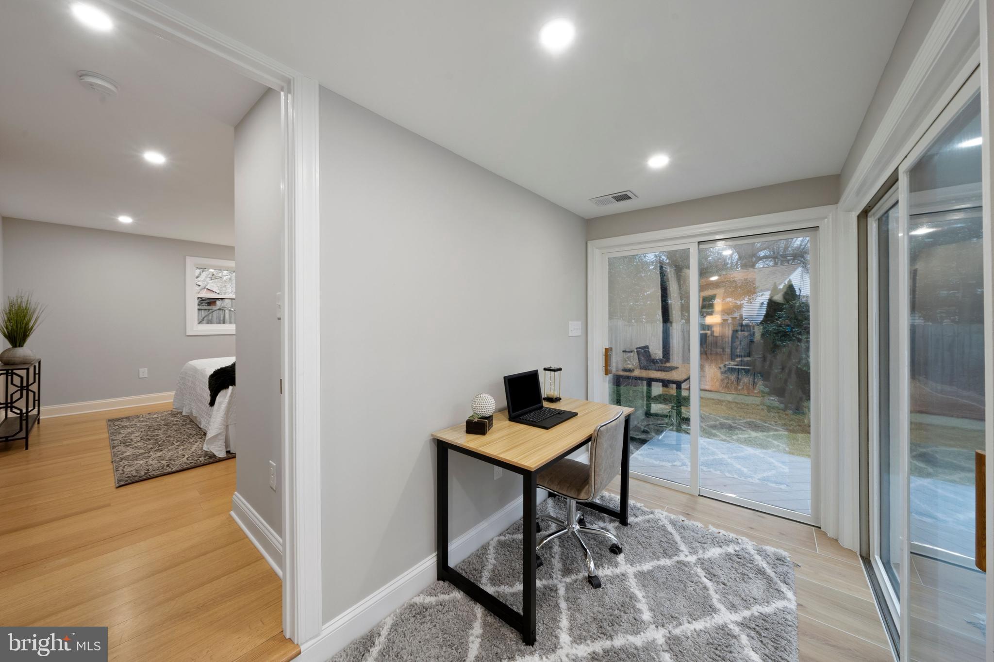 8007 Bainbridge Road Alexandria, VA 22308 - Photo 27 of 46 Flexible Space beside the Owners Suite