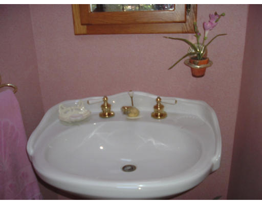 261 Paper Mill Road Westfield, MA 01085 - Photo 17 of 19 Gallery Image 17