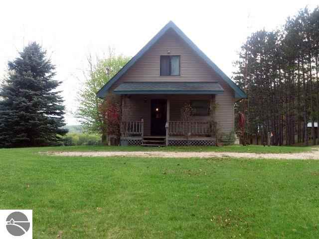 1220 West 16 Road Mesick, MI 49668 - Photo 18 of 28 1745510-17.JPG