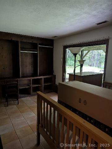 35 Sturbridge Road Easton, CT 06612 - Photo 21 of 23 a living room with furniture