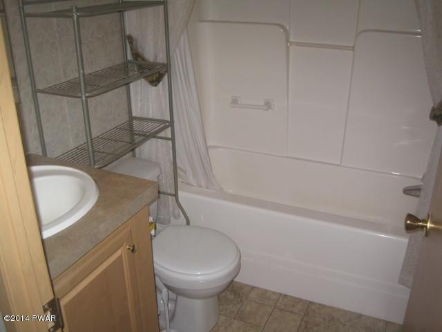 85 St Moritz Drive Newfoundland, PA 18445 - Photo 13 of 21