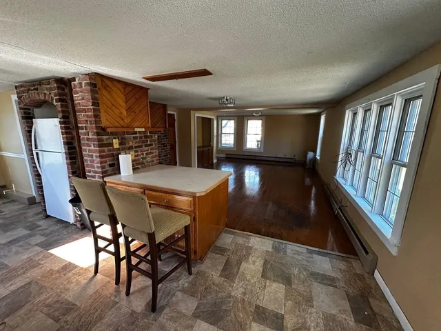 $2,400 | 51 Church Street, Lincoln, NH 03251