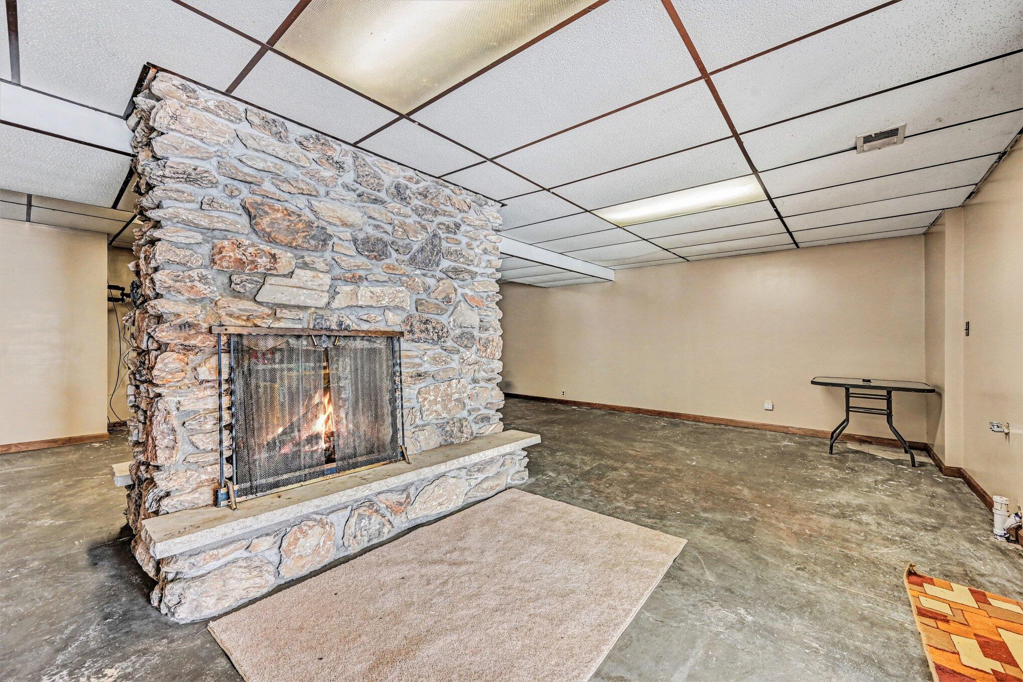 10070 Thornapple Lake Road Nashville, MI 49073 - Photo 11 of 27 021_file_5851