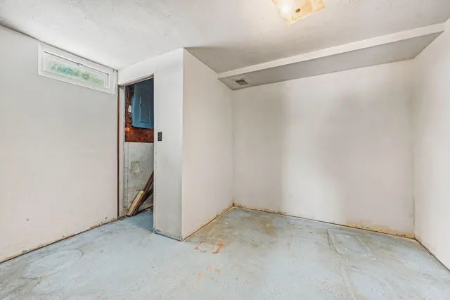 $309,900 | 10070 Thornapple Lake Road, Nashville, MI 49073