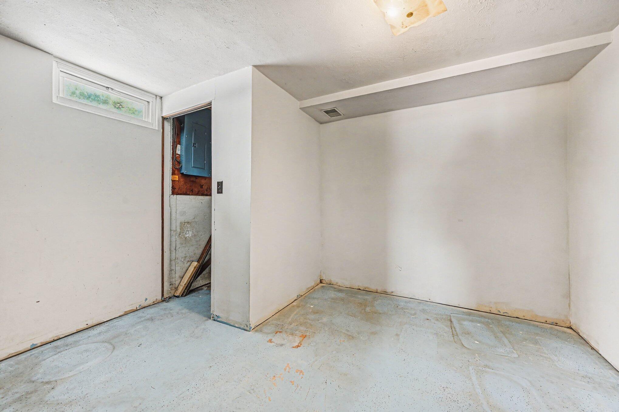 10070 Thornapple Lake Road Nashville, MI 49073 - Photo 14 of 27 018_file_5961