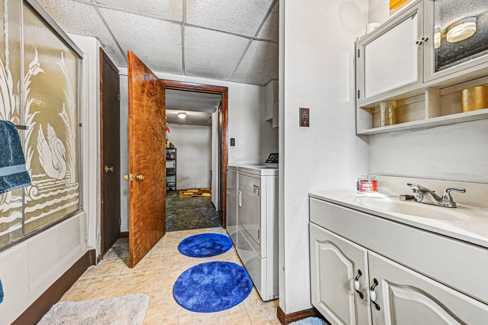 10070 Thornapple Lake Road Nashville, MI 49073 - Photo 16 of 27 011_file_4384