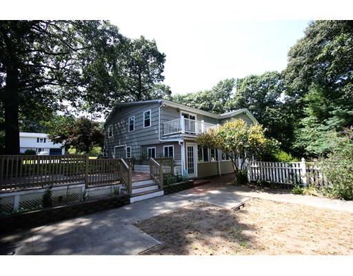 32 Worcester Road Peabody, MA 01960 - Photo 4 of 42 Gallery Image 4