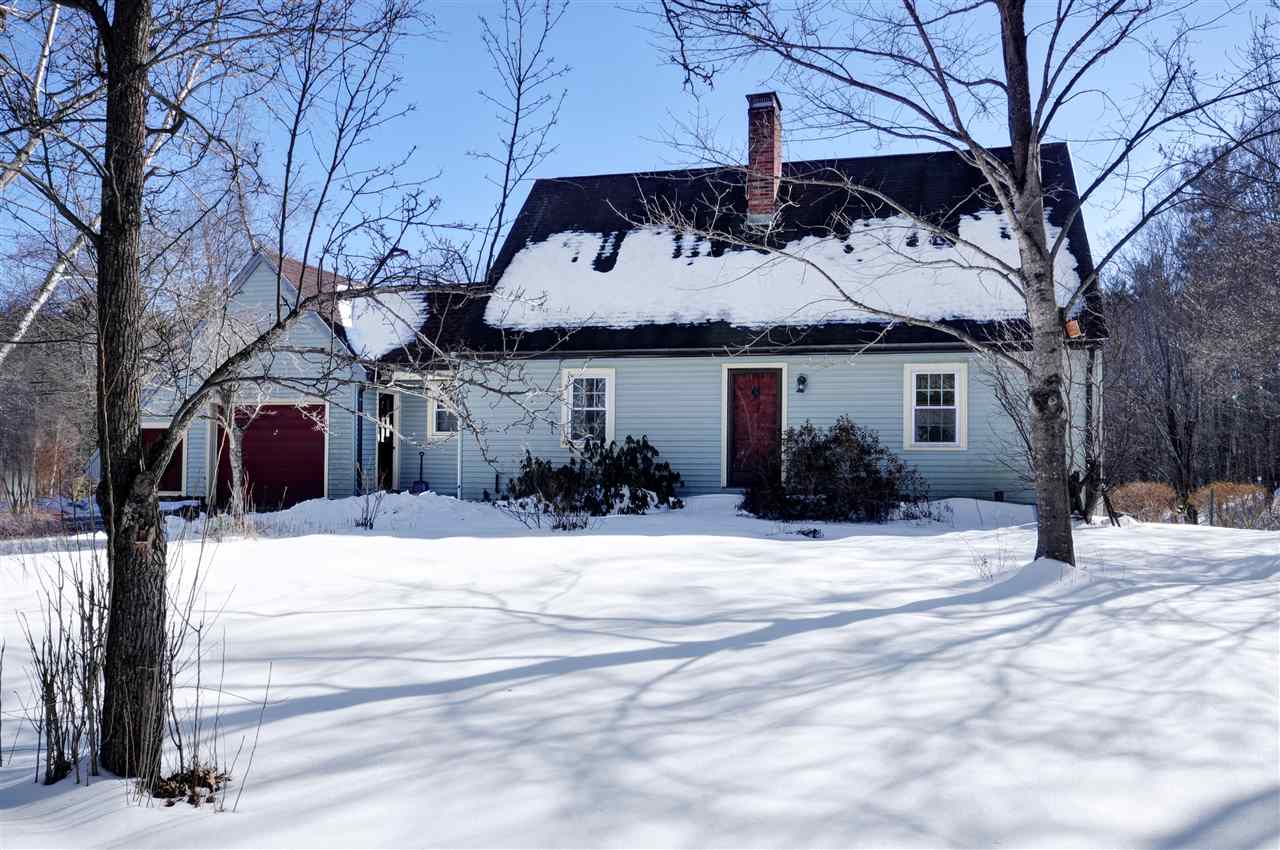 105 Island Pond Road Derry, NH 03038 - Photo 1 of 33