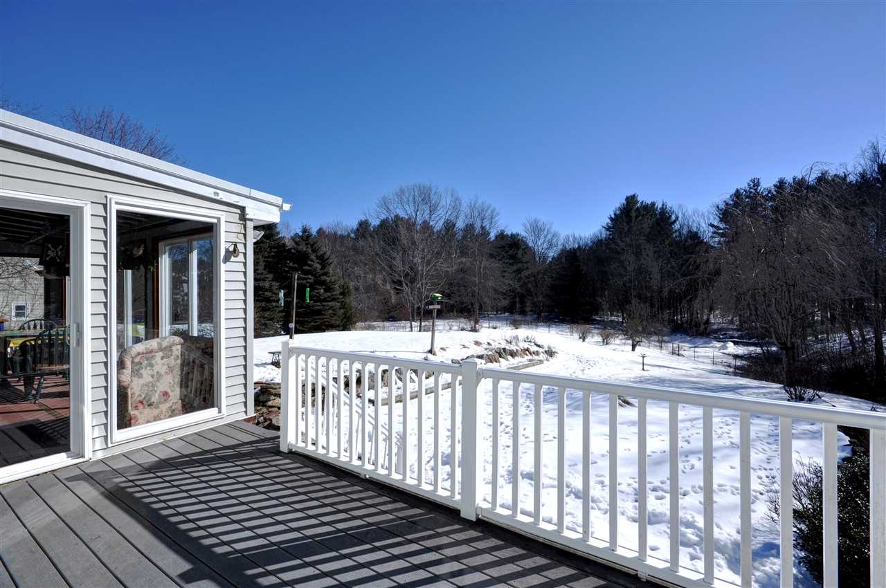 105 Island Pond Road Derry, NH 03038 - Photo 4 of 33
