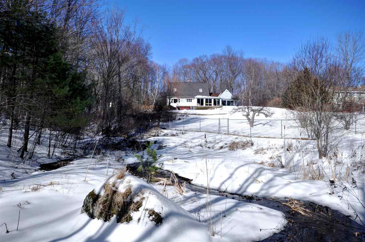 105 Island Pond Road Derry, NH 03038 - Photo 8 of 33