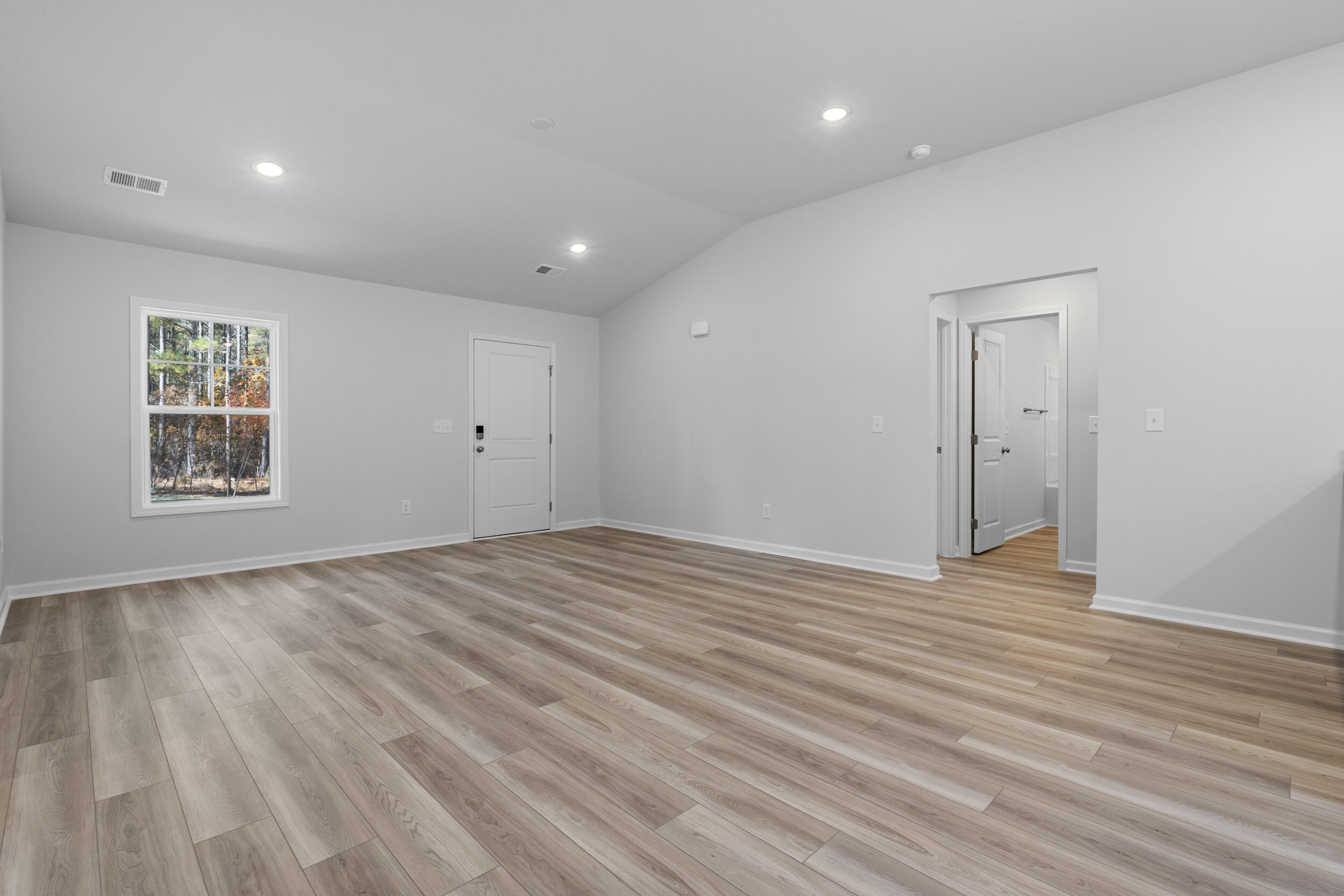 1119 Fox Young Road Wagener, SC 29164 - Photo 5 of 23