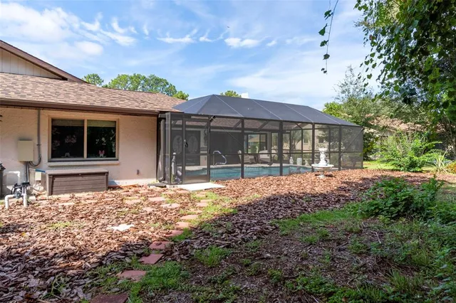 an aerial view of a yard