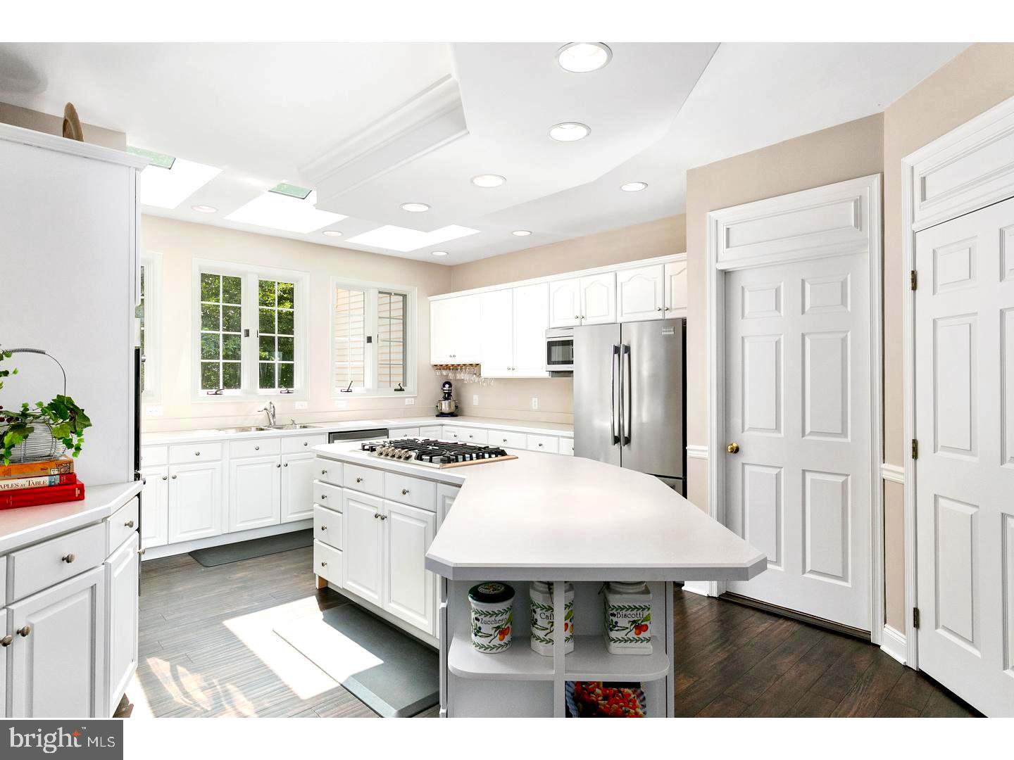 547 McKendimen Road Medford, NJ 08055 - Photo 13 of 32 Kitchen