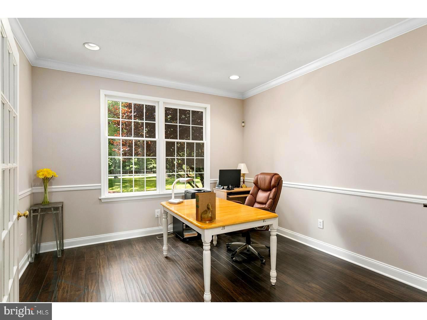 547 McKendimen Road Medford, NJ 08055 - Photo 17 of 32 Office / Study