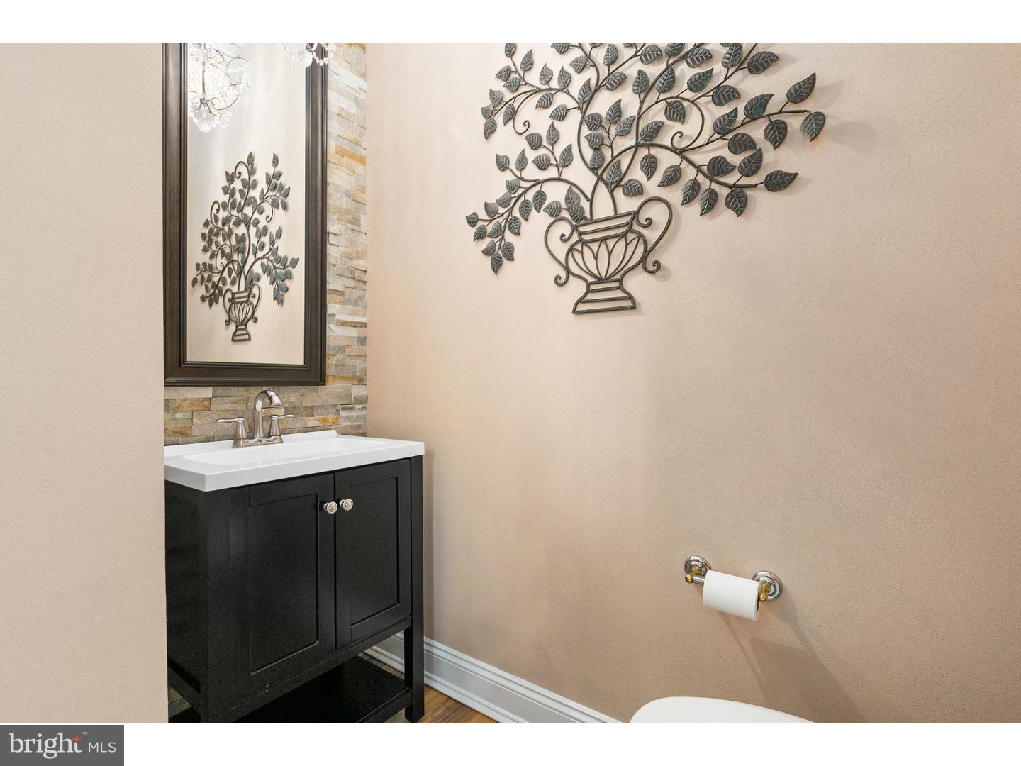 547 McKendimen Road Medford, NJ 08055 - Photo 18 of 32 Half Bath