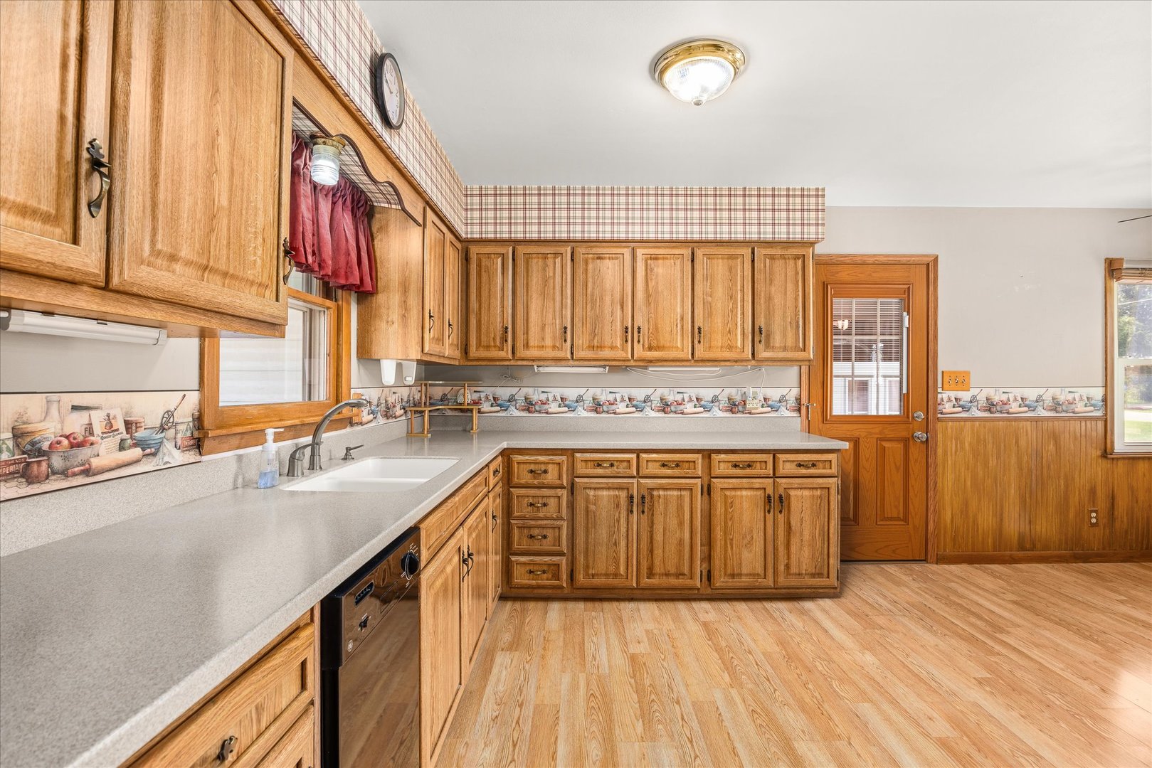 1508 Sharon Road Streator, IL 61364 - Photo 10 of 33